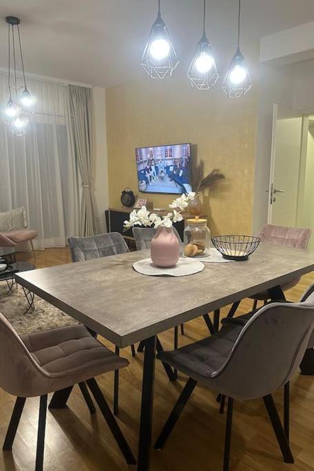 New Modern Accommodation In City Metković Extérieur photo