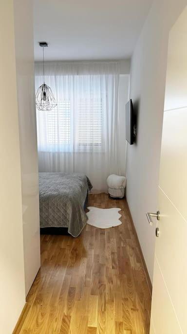 New Modern Accommodation In City Metković Extérieur photo
